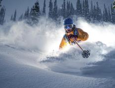 浓眉刷新里程碑，俄克拉荷马城雷霆季后赛力克AC米兰，晋级概率达78％(俄克拉荷马雷霆队)